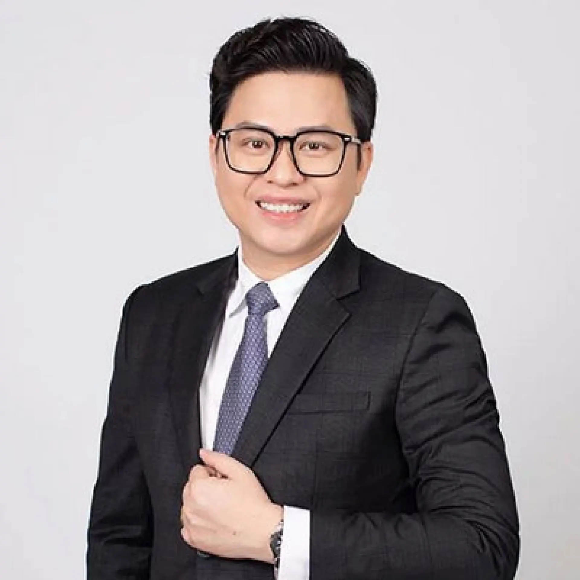 Ông Nguyễn Trung Hiếu