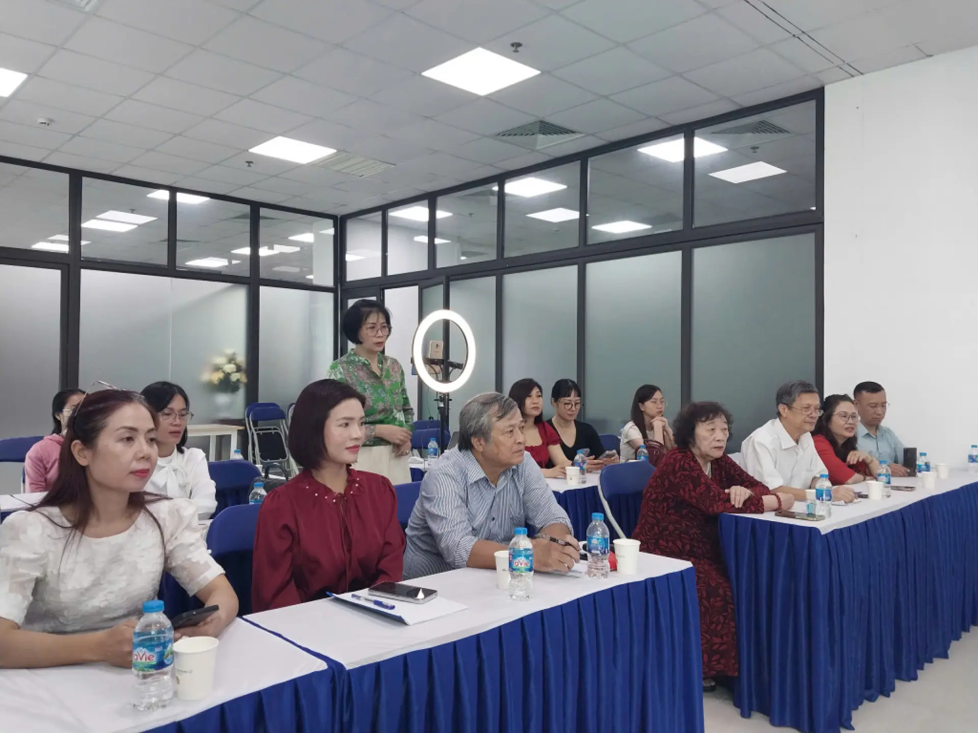 Tọa đàm số 12 với chủ đề “Dinh dưỡng khoa học - sắc đẹp bền lâu"